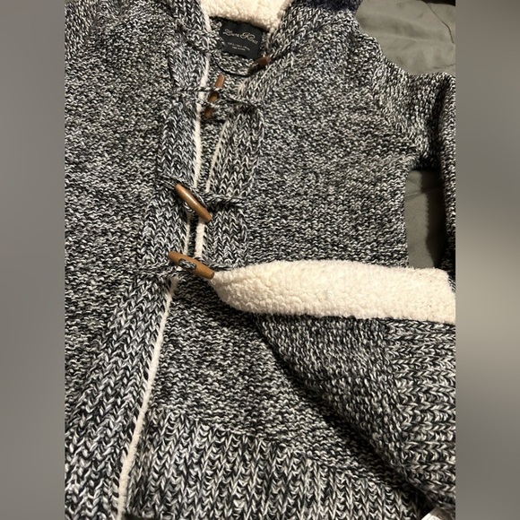 Zara Knit comfy sweater grey and white button up size small - Picture 2 of 6